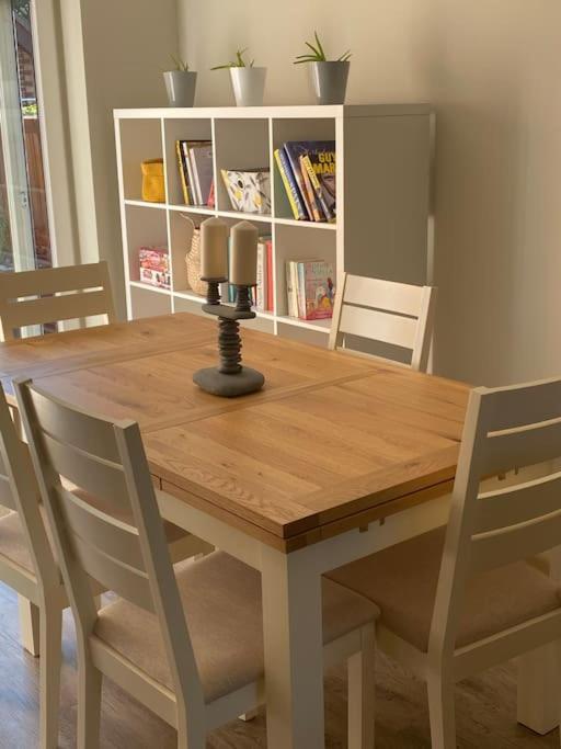 Beautiful 3 Bed Home In The Heart Of New Forest Hordle Esterno foto